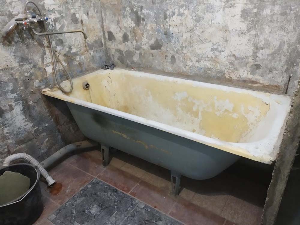чугунная ванна демонтаж фото